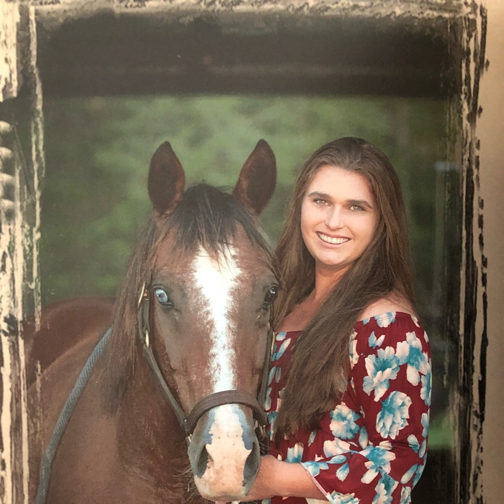 Meet your Posher, Kenzie